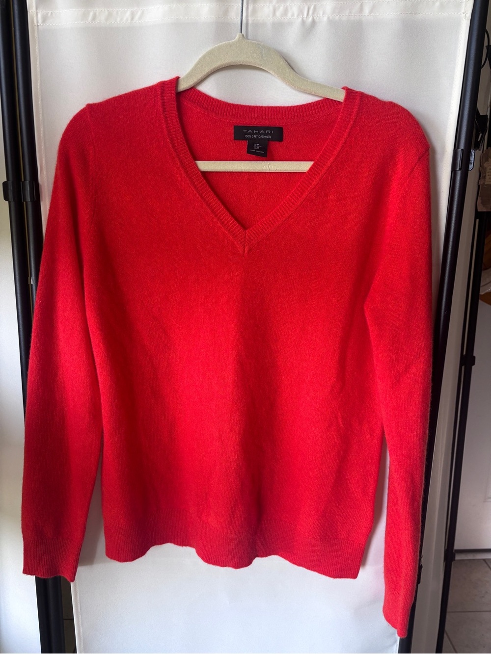 Tahari 100% Cashmere Bright Red V-Neck Sweater